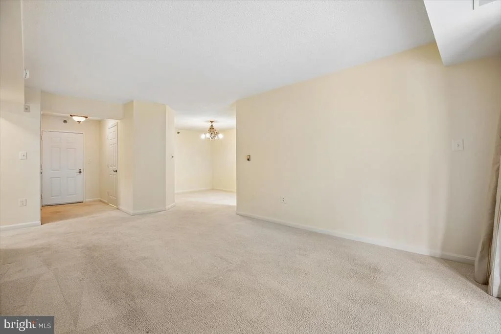 Photo of Unit 314 at 14809 PENNFIELD CIRCLE