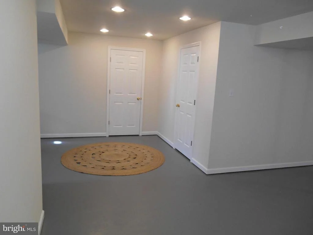 Photo of 18012 SILVER LEAF DRIVE