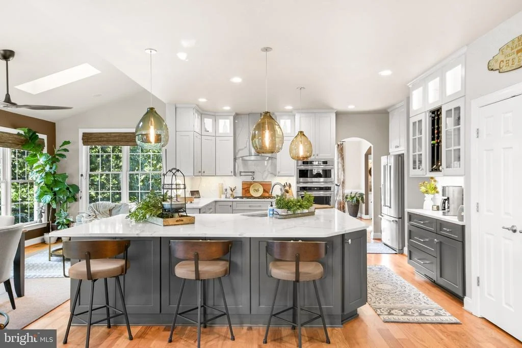 Photo of 4606 MOCKINGBIRD LANE