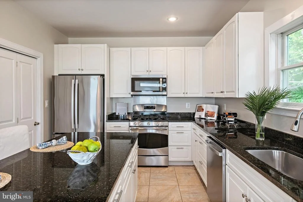 Photo of 621 HARBOR DRIVE