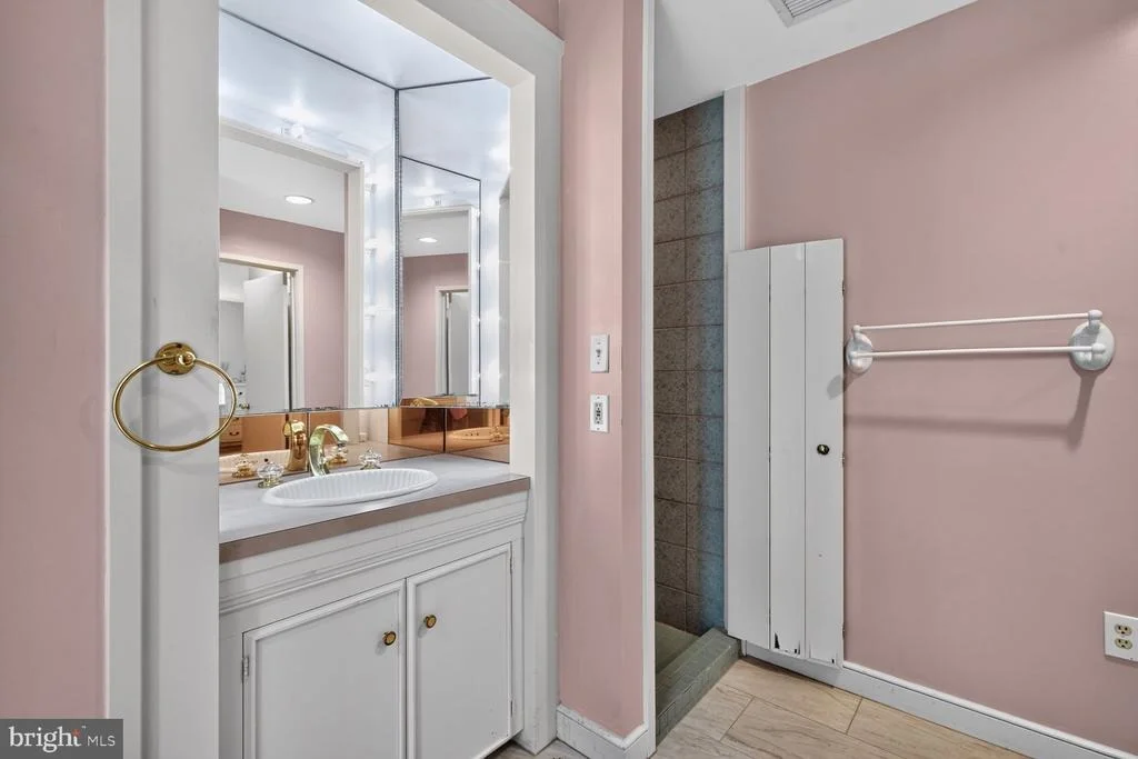 Photo of 1118 ORCHARD WAY