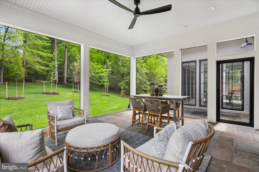 Photo of 1515 CRESTWOOD LANE