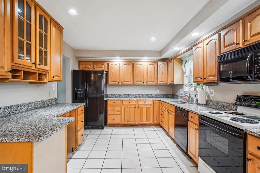 Photo of 18704 BLOOMFIELD ROAD