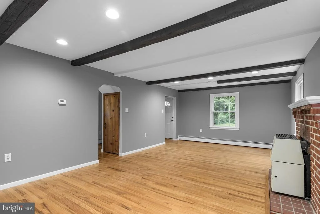 Photo of 1020 CEDAR CORNER ROAD