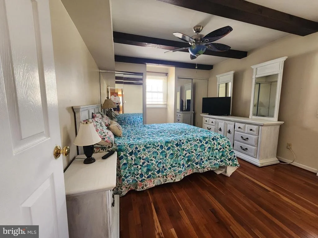 Photo of 215 GARNETT ROAD
