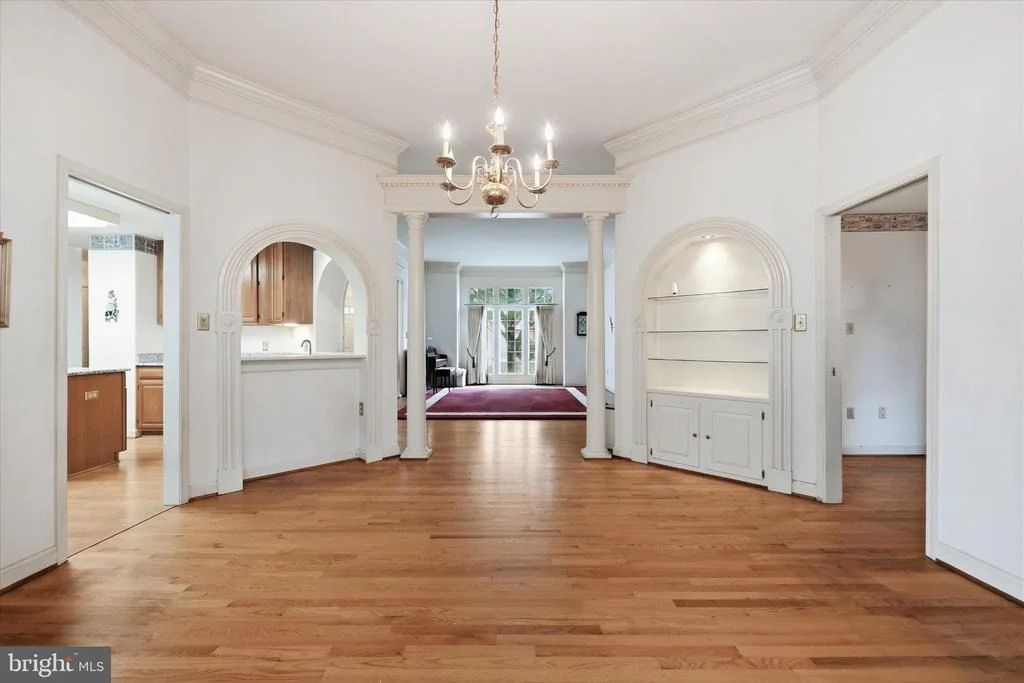 Photo of 2429 BEAR DEN ROAD