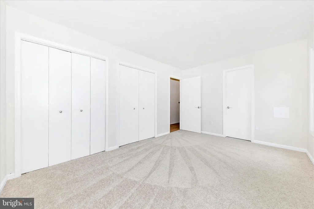 Photo of 176 STONEYBROOK COURT