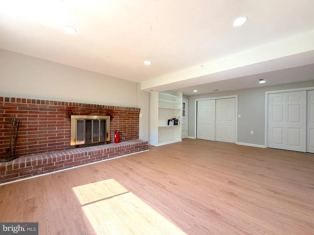 Photo of 2402 JOSEPH DRIVE