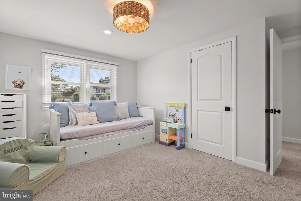 Photo of 906 SOUTHWICK DRIVE