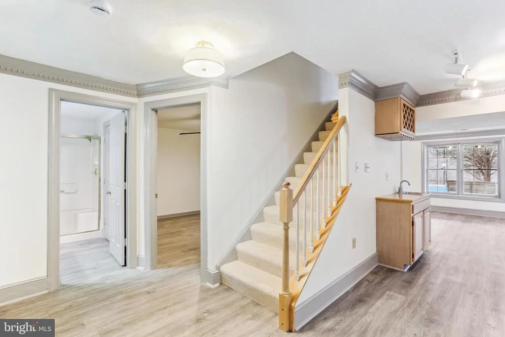 Photo of 9409 THORNEDIKE DRIVE
