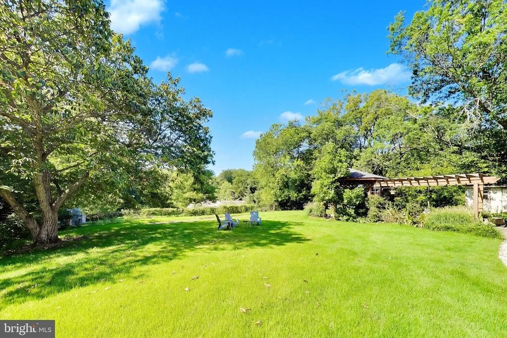 Photo of 6639 LOCUST WAY