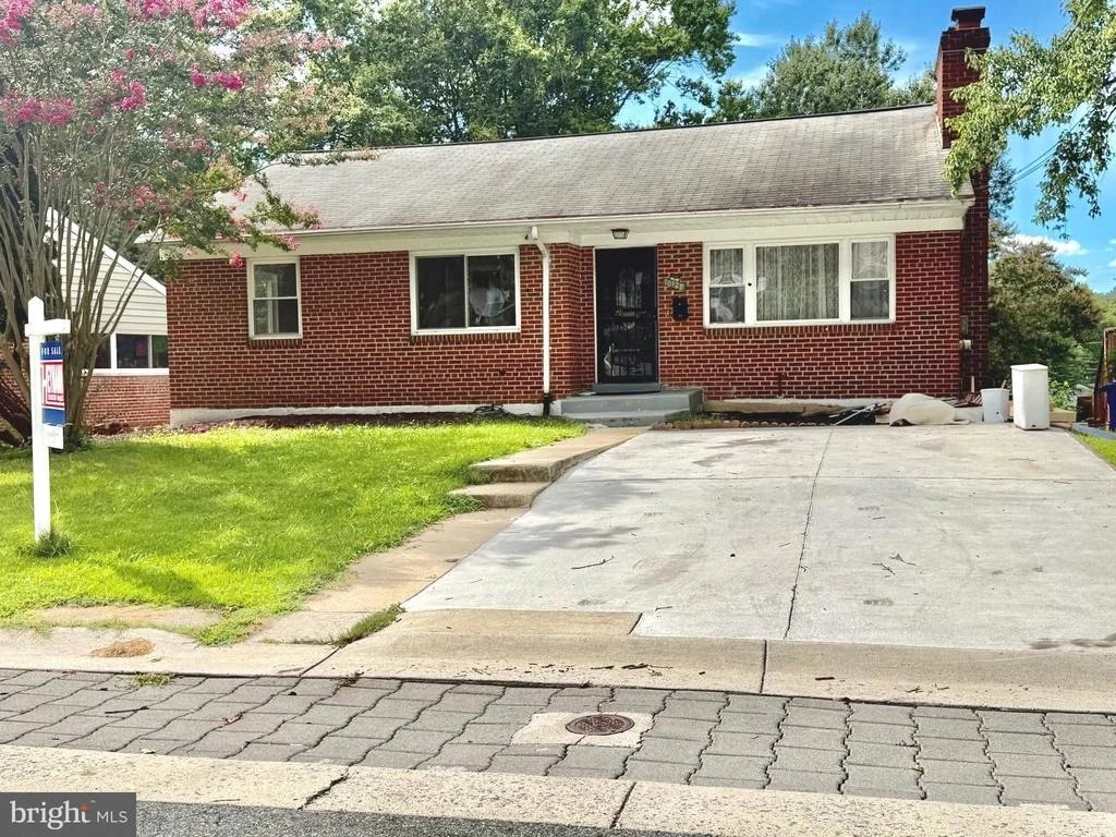 Photo of 10128 DALLAS AVENUE