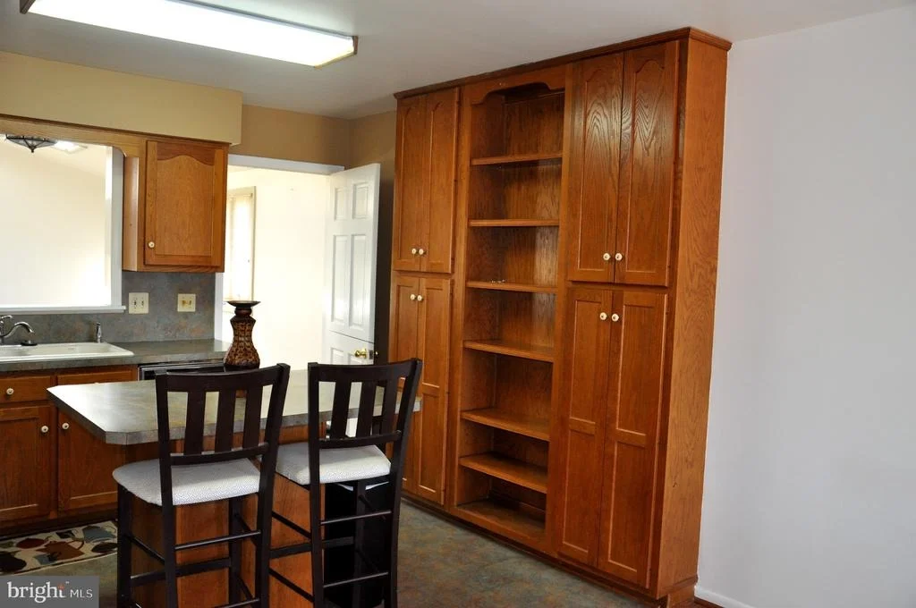 Photo of 1369 OUTER DRIVE