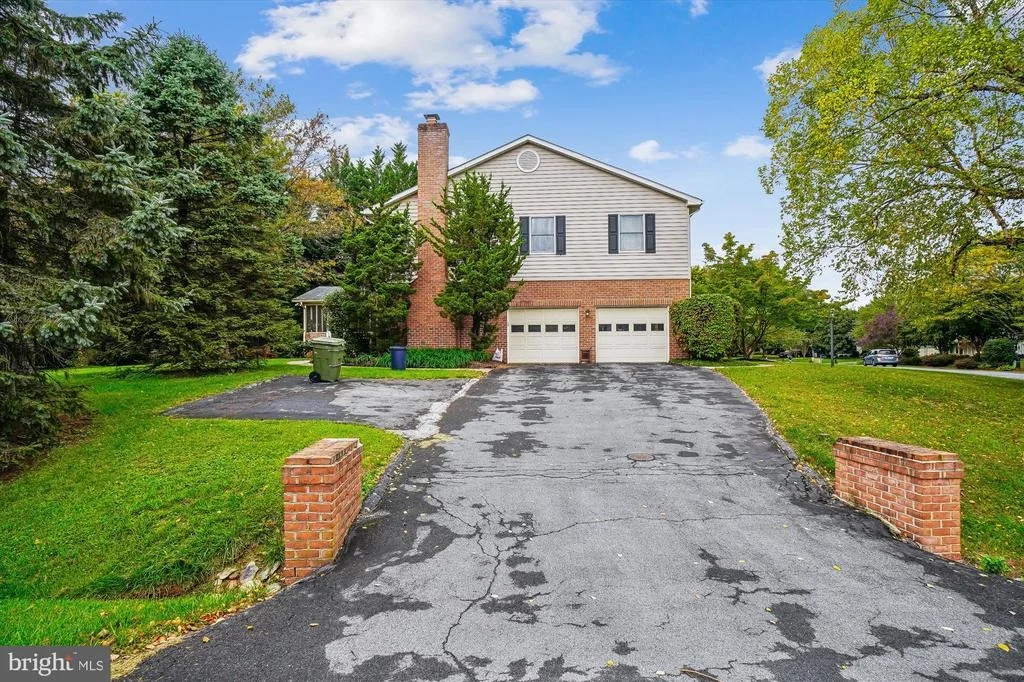 Photo of 8116 LAUREL RIDGE ROAD