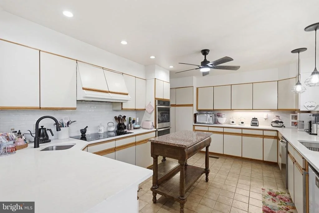 Photo of 750 LEVELGREEN RD.