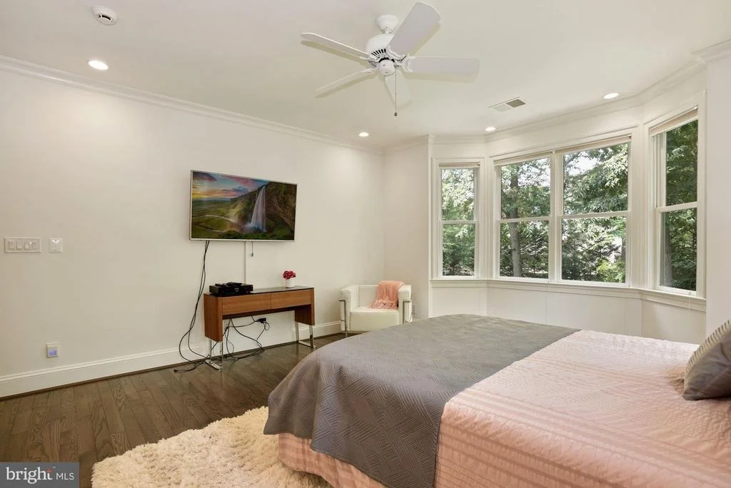 Photo of 1332 WINDY HILL