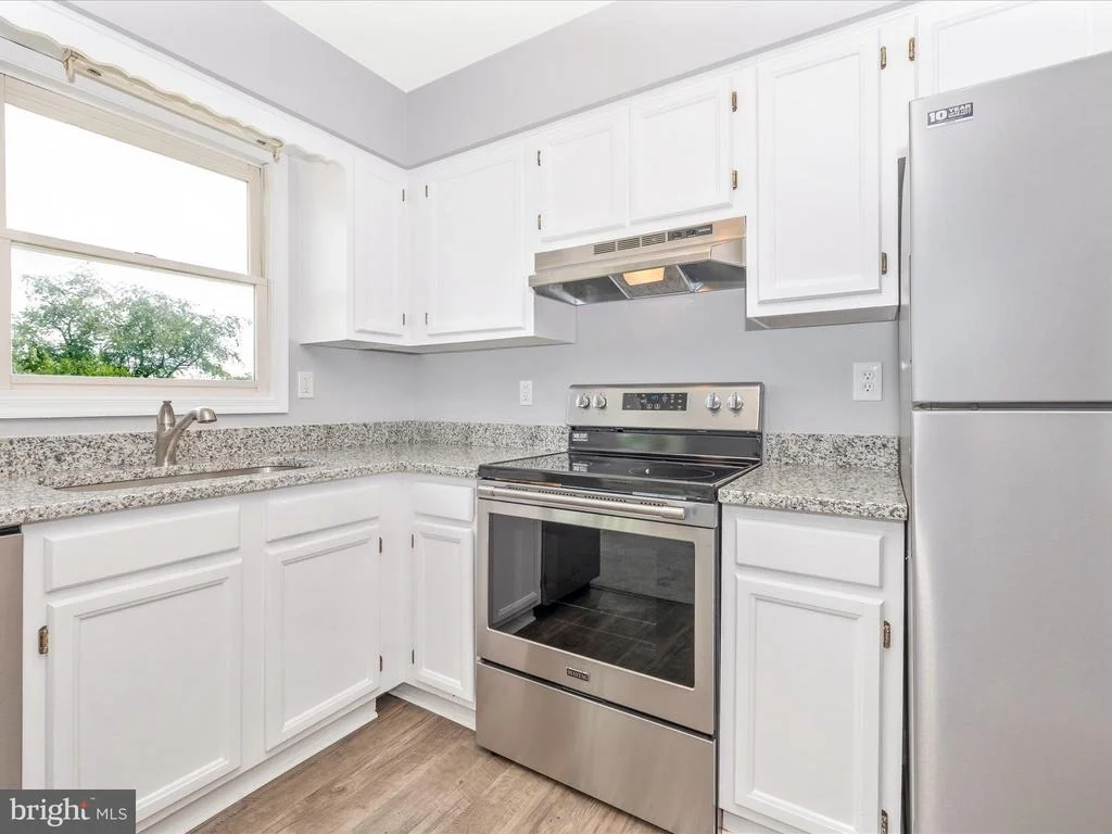 Photo of 1589 SMILEY DRIVE