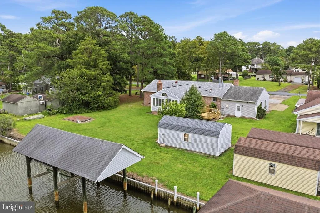 Photo of 5194 DEBRA ROAD