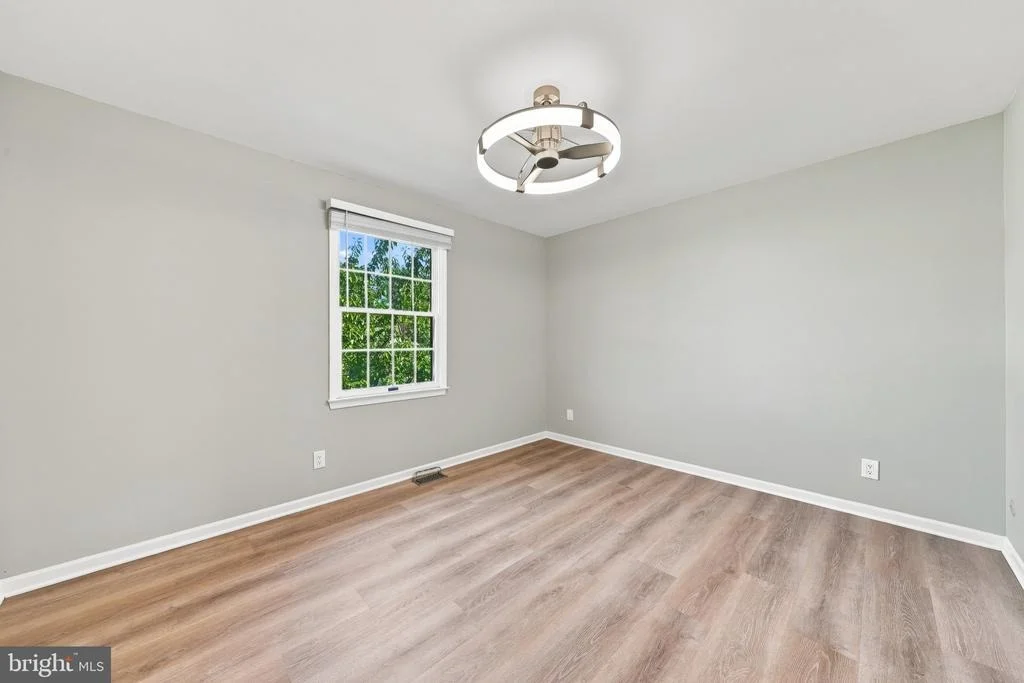 Photo of 16 KENSINGTON DRIVE