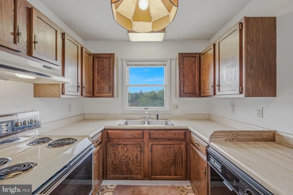 Photo of 11728 WHITE HALL ROAD