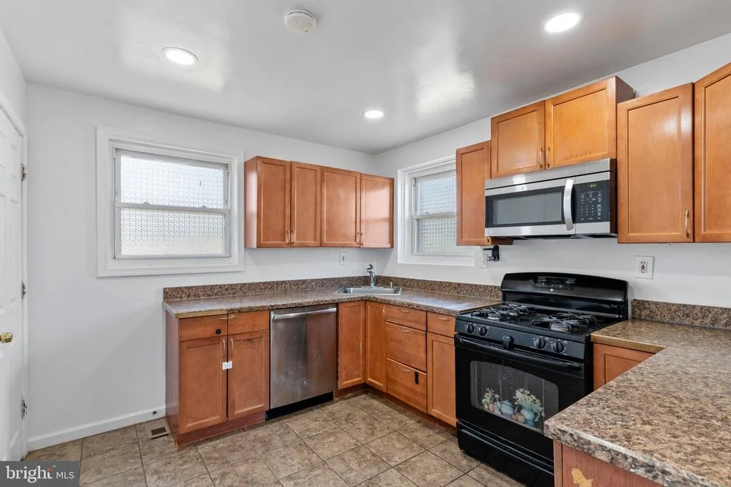Photo of 1031 WARD STREET