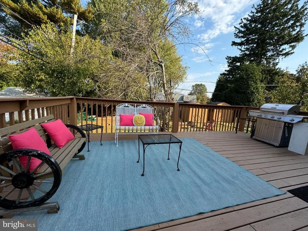 Photo of 2941 HILLSIDE ROAD