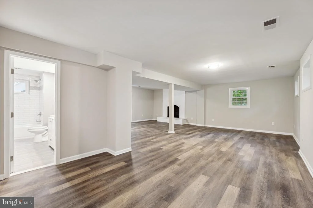 Photo of 10424 HAMPTON ROAD
