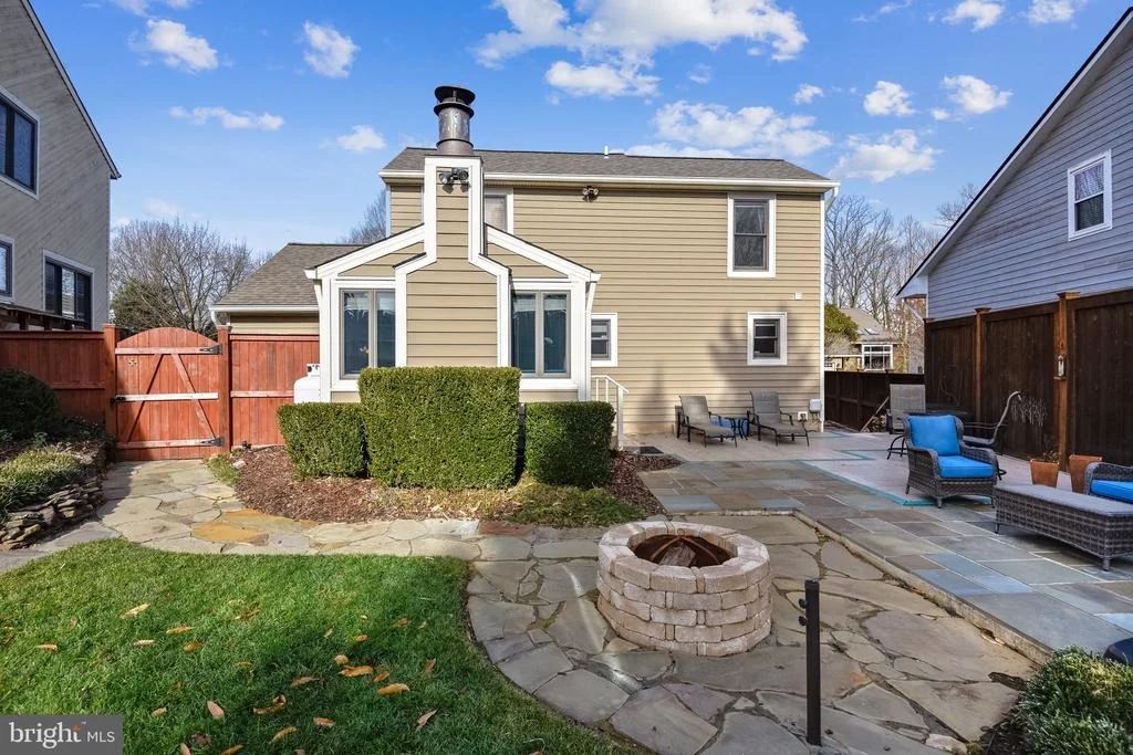 Photo of 20 WINDWHISPER LANE