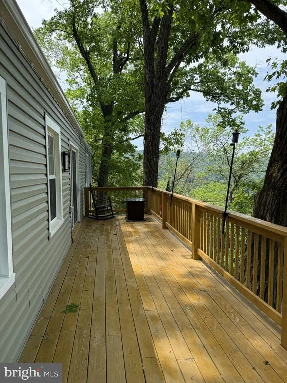 Photo of 32 FAIRFAX DRIVE