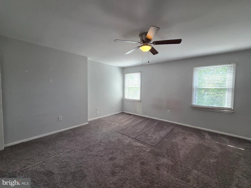 Photo of 20 FOX HOLLOW LANE