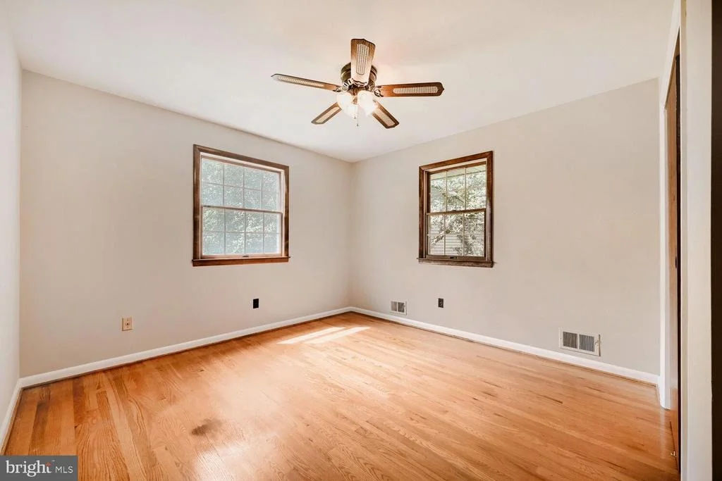 Photo of 304 PINE CIRCLE