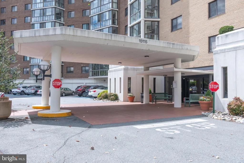 Photo of Unit 3625 at 15115 INTERLACHEN DRIVE