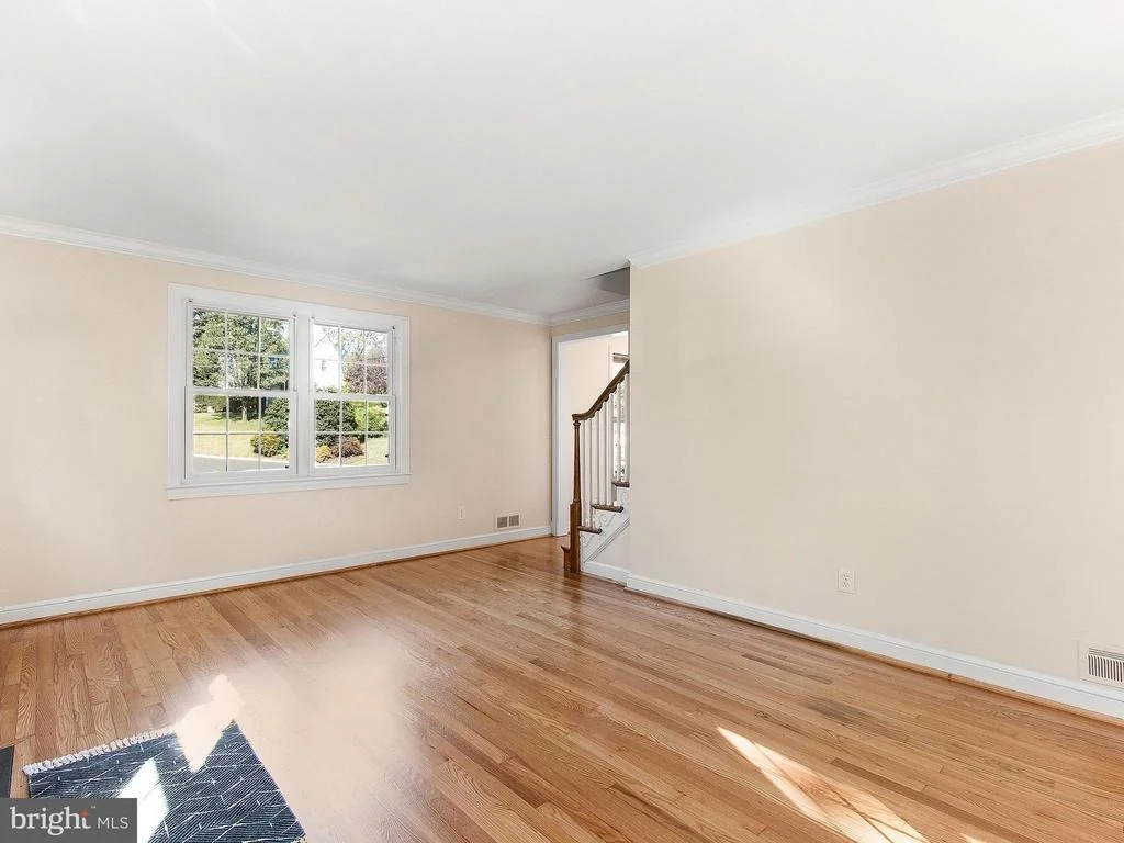 Photo of 9419 RUSSELL ROAD