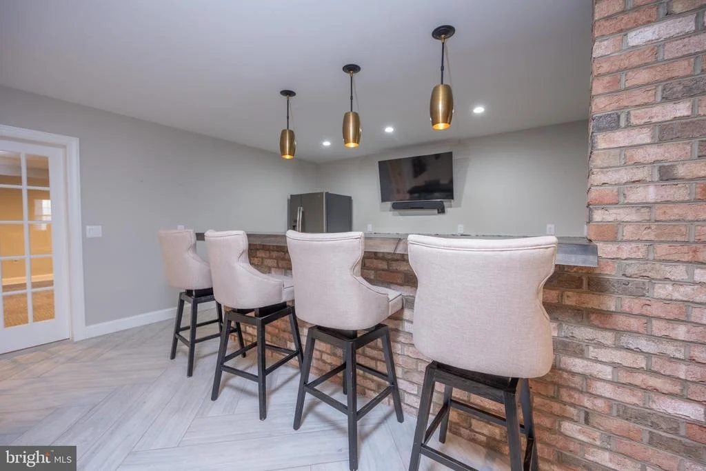 Photo of 1001 SUTTER LANE
