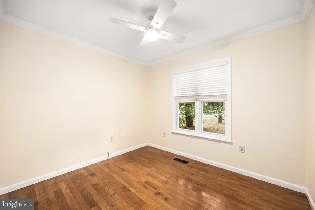 Photo of 38 FAIRWAY LANE