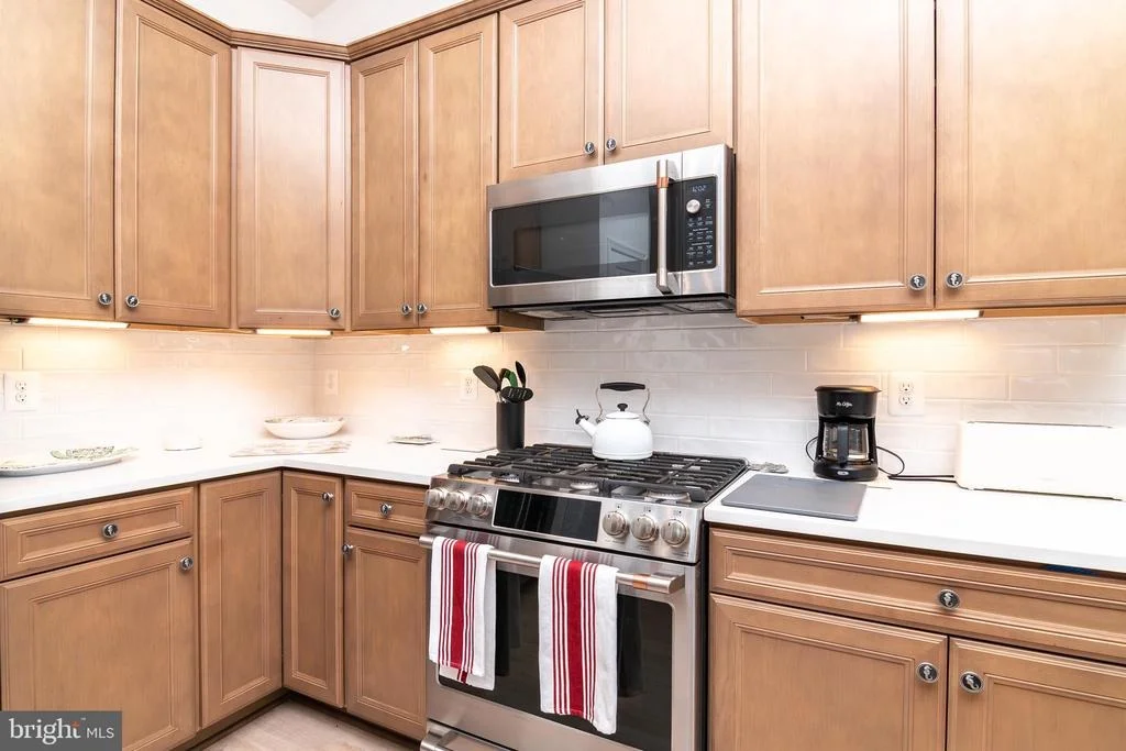 Photo of 25068 TREEVIEW LN