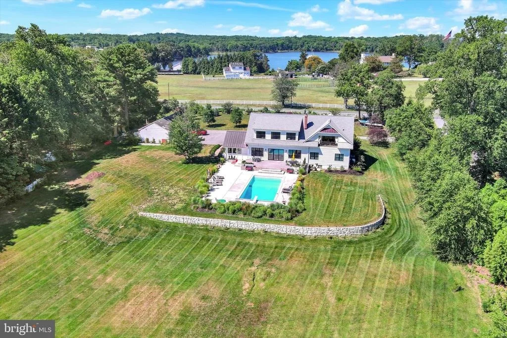 Photo of 5116 MOUNTAIN ROAD