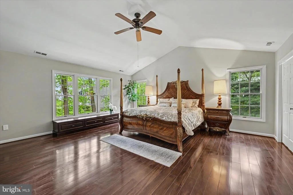 Photo of 8033 CREST ROAD