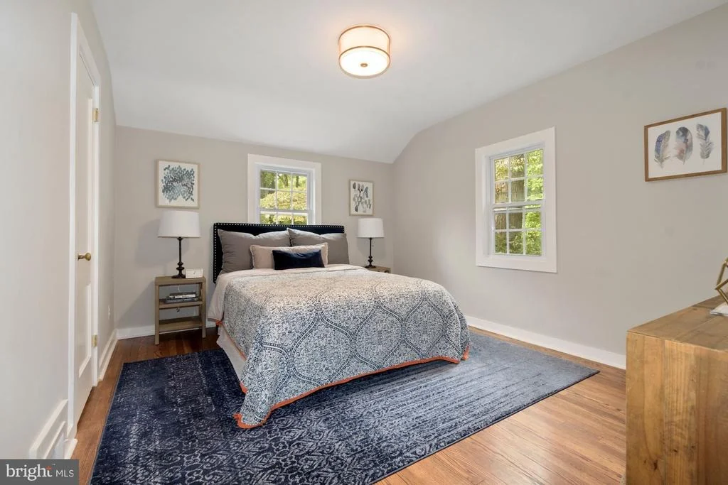 Photo of 8713 READING ROAD