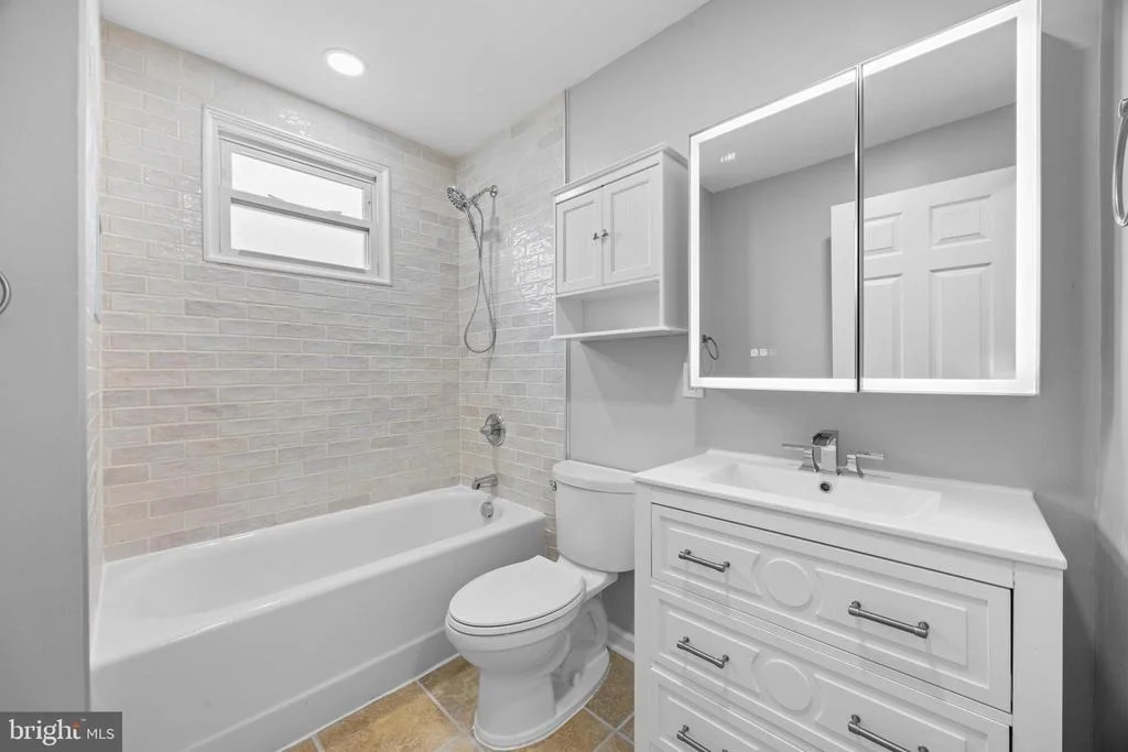 Photo of 102 NELSON ROAD