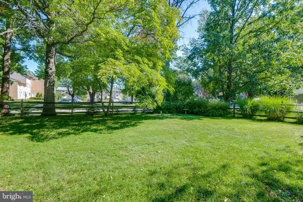 Photo of 9353 TORRENT ROW