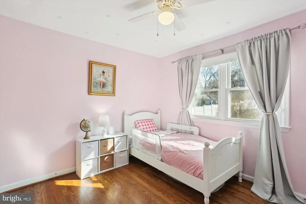 Photo of 707 HOLLYWOOD AVENUE