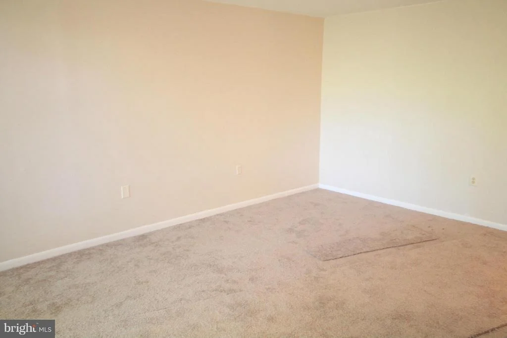 Photo of Unit 12B at 1400 NORTHGATE SQUARE