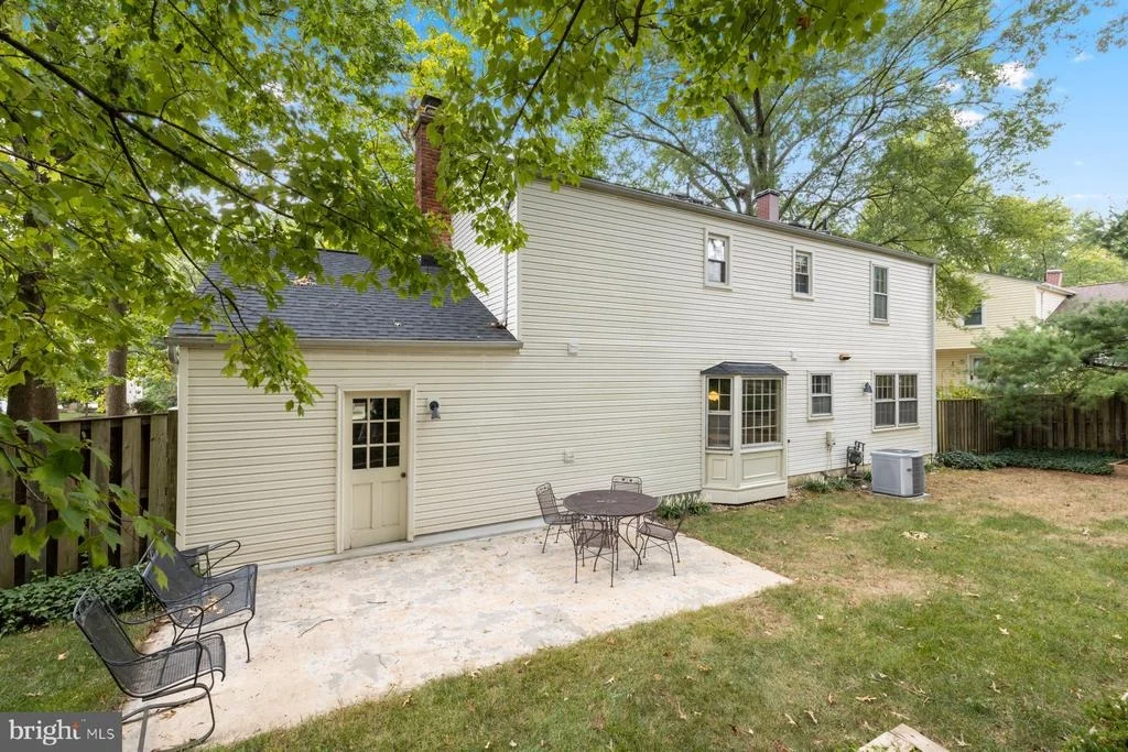 Photo of 8402 MARGO ROAD