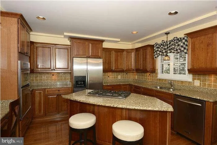 Photo of 11916 PARKSIDE DRIVE