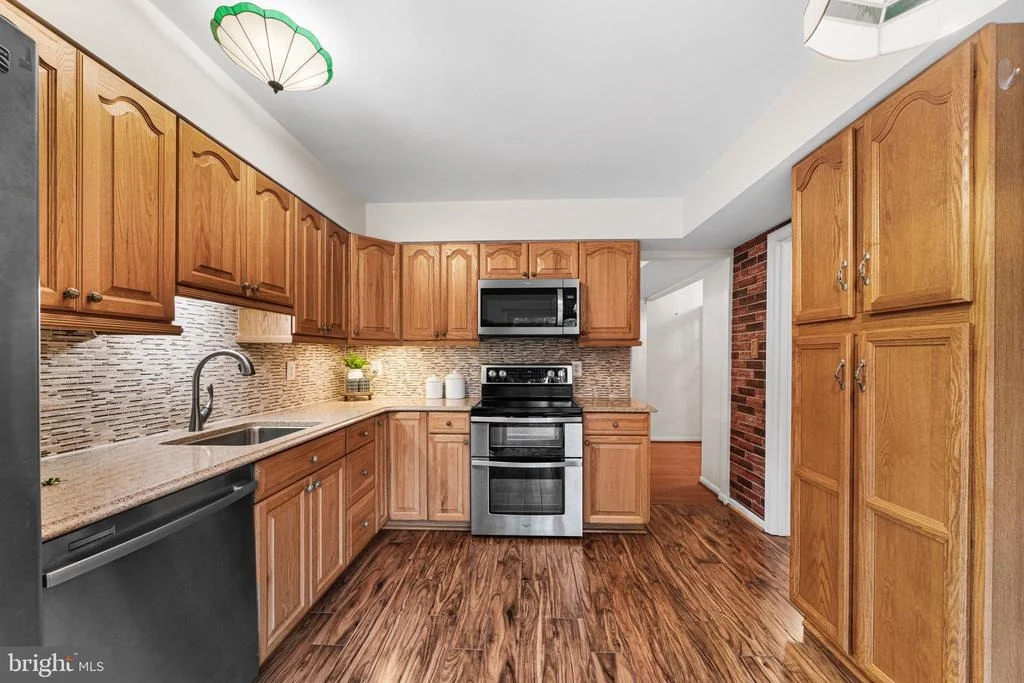 Photo of 10305 COLLINGHAM DRIVE
