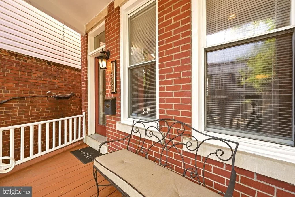 Photo of 1402 PERRY PLACE NW