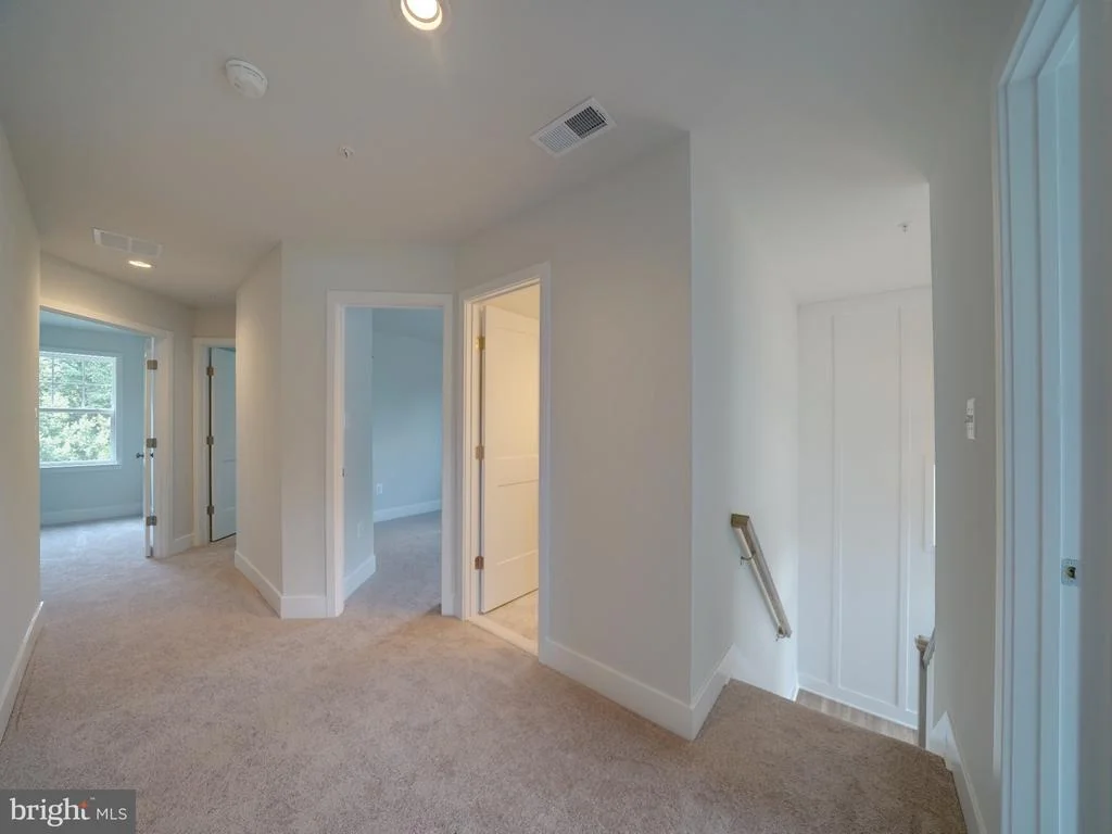 Photo of 9429 FAIRVIEW AVENUE