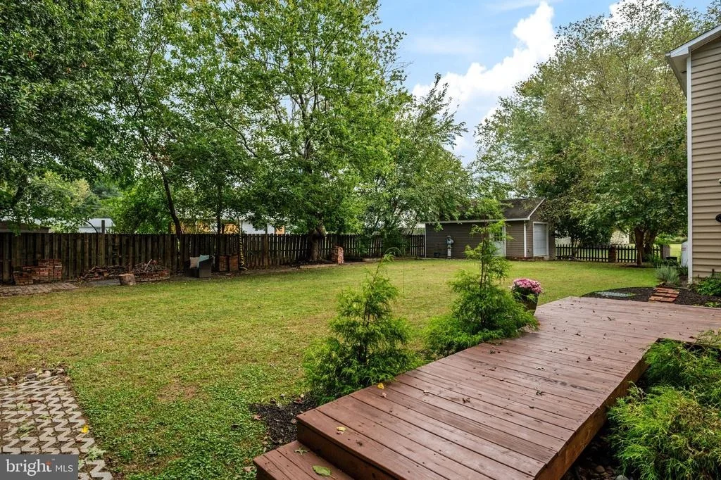 Photo of 1351 CALVERT ROAD