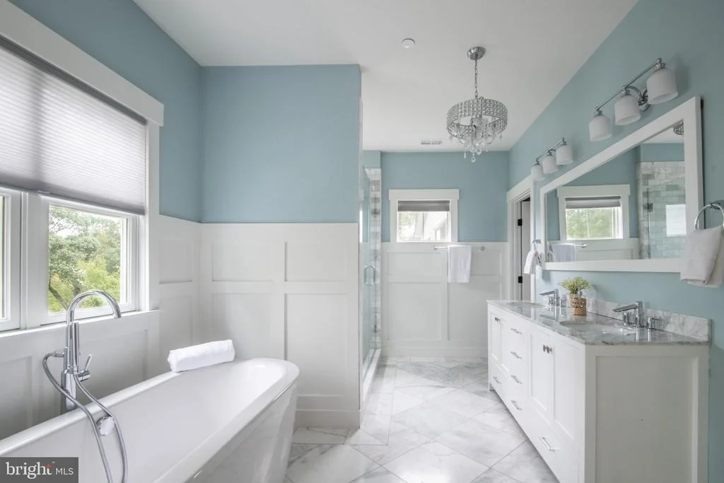 Photo of 108 CRESSTON ROAD